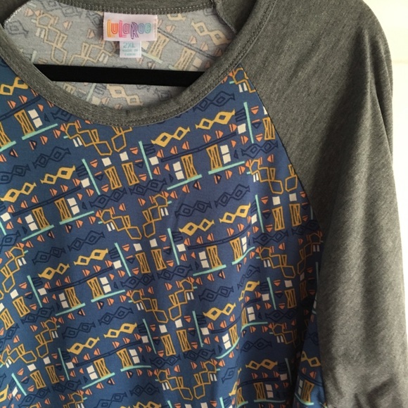 LulaRoe Randy - Picture 2 of 2